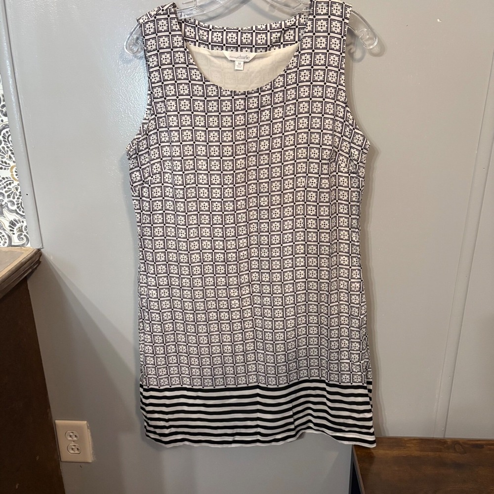 Charming Charlie Black White Square Geometric Pattern Sleeveless Dress‎ (Medium)